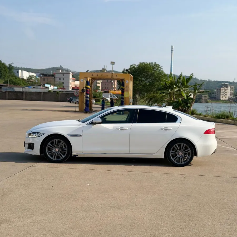 2019 Land Rover Discovery Sport 2.0T 200HP L4 9AT,autocango,china used car exporter,china ev exporter,chinese used car exporter,chinese used ev exporter