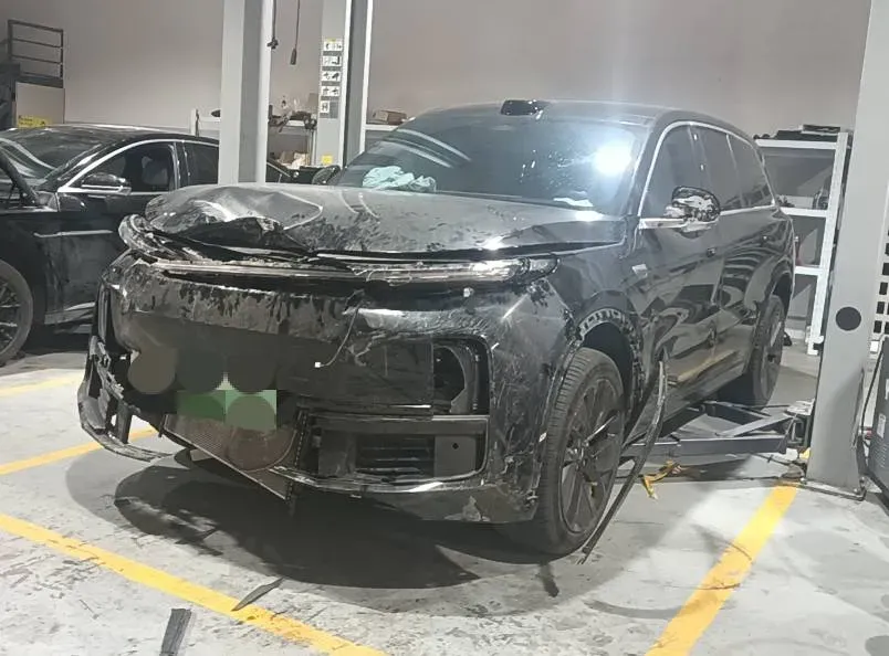 2024 Li L9 Range Extended 154HP REEV 52.3KWH,autocango,china used car exporter,china ev exporter,chinese used car exporter,chinese used ev exporter