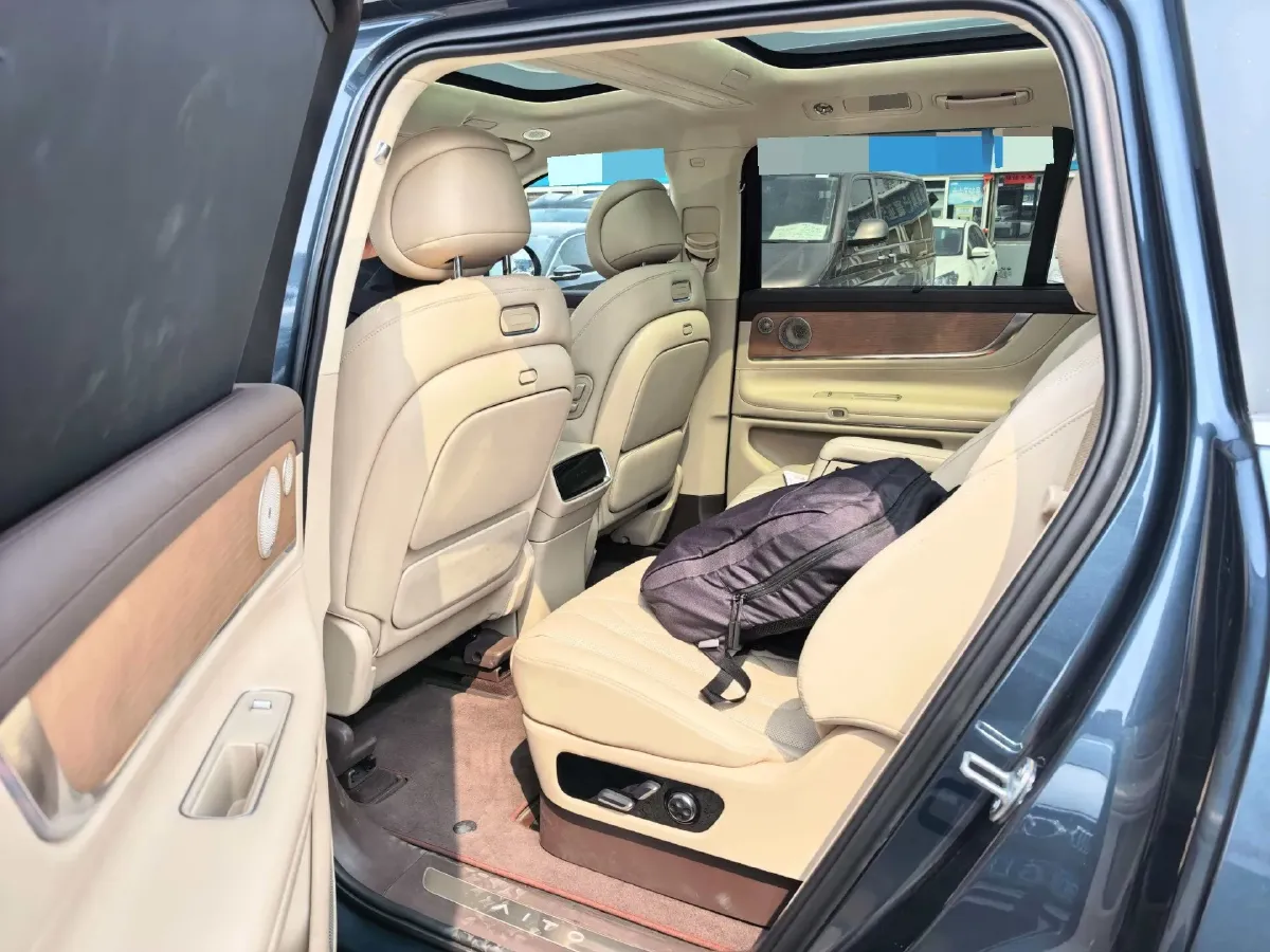 2024 AITO AITO M9 1.5T 152HP L4 REEV 42KWH,autocango,china used car exporter,china ev exporter,chinese used car exporter,chinese used ev exporter