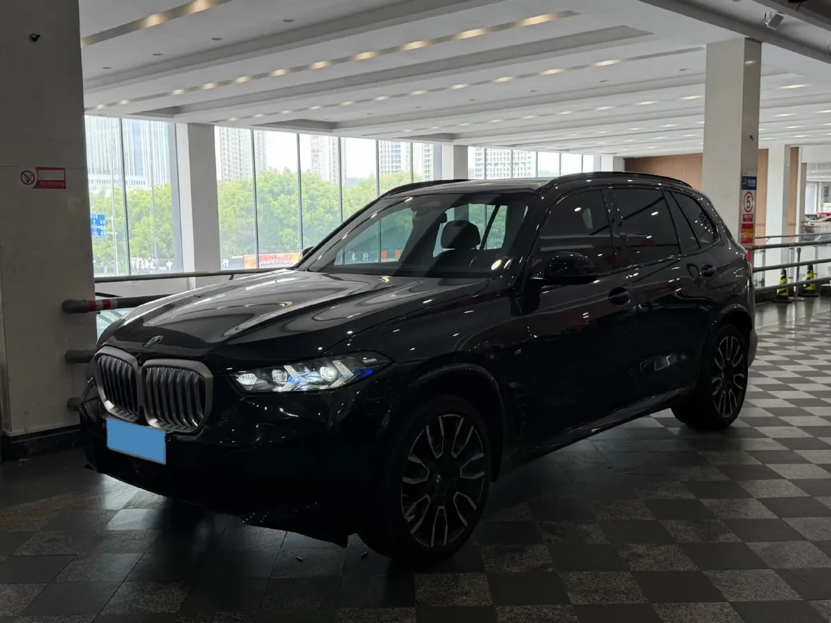 2023 BMW X5 3.0T 381HP L6 8AT,autocango,china used car exporter,china ev exporter,chinese used car exporter,chinese used ev exporter