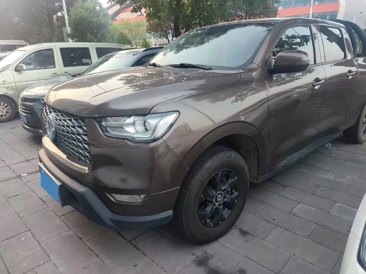 2022 Isuzu LingTuo 2.0T 220HP L4 8AT,autocango,china used car exporter,china ev exporter,chinese used car exporter,chinese used ev exporter