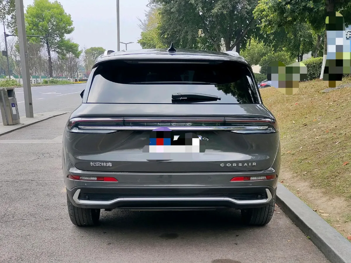 2023 Lincoln Corsair 2.0T 261HP L4 8AT,autocango,china used car exporter,china ev exporter,chinese used car exporter,chinese used ev exporter