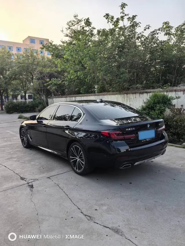 2021 BMW 5 Series 2.0T 252HP L4 8AT,autocango,china used car exporter,china ev exporter,chinese used car exporter,chinese used ev exporter