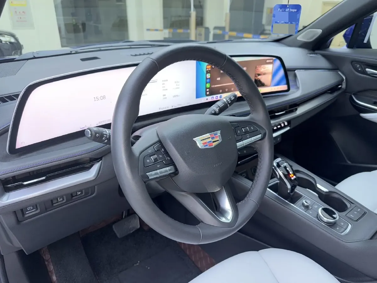 2024 Cadillac XT4 2.0T 237HP L4 9AT,autocango,china used car exporter,china ev exporter,chinese used car exporter,chinese used ev exporter