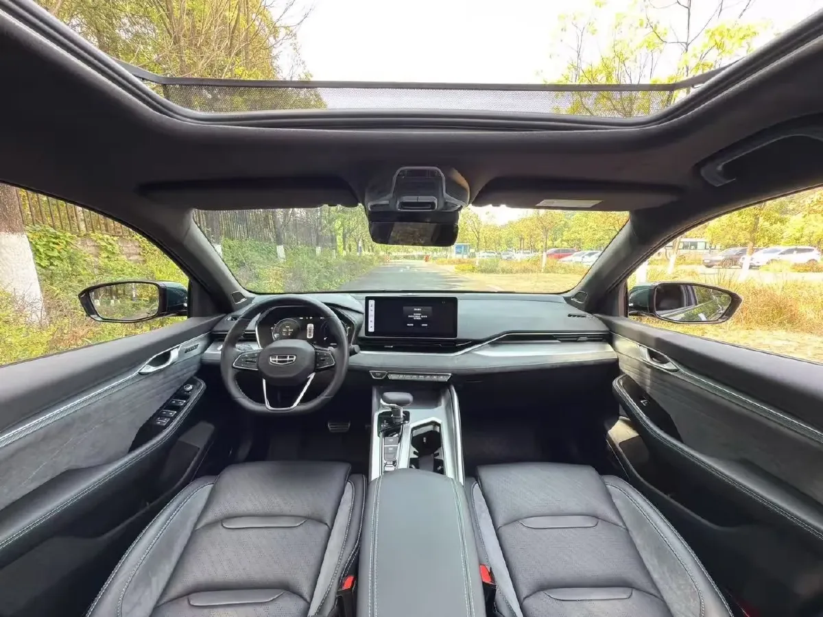 2023 Geely Preface 2.0T 190HP L4 7DCT,autocango,china used car exporter,china ev exporter,chinese used car exporter,chinese used ev exporter