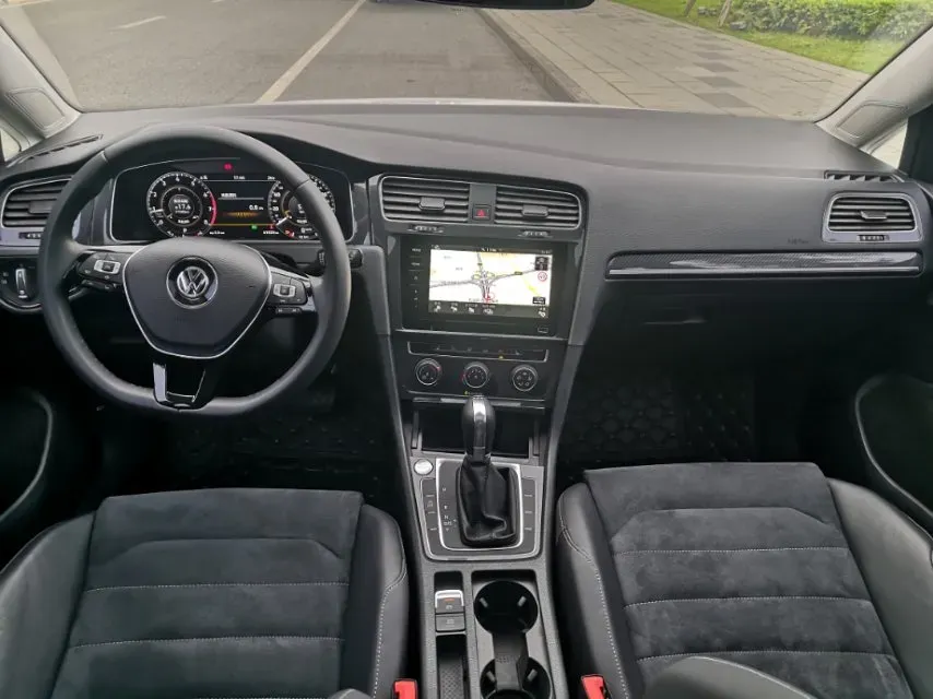 2020 Volkswagen Golf 1.4T 150HP L4 7DCT,autocango,china used car exporter,china ev exporter,chinese used car exporter,chinese used ev exporter