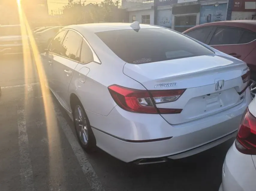 2022 Honda Accord 1.5T 194HP L4 CVT,autocango,china used car exporter,china ev exporter,chinese used car exporter,chinese used ev exporter