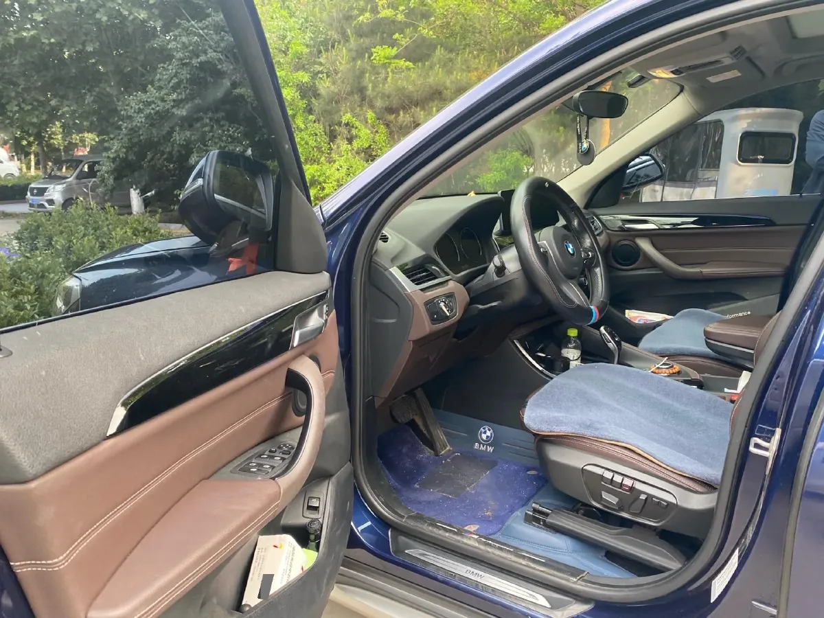 2020 BMW X1 1.5T 140HP L3 7DCT,autocango,china used car exporter,china ev exporter,chinese used car exporter,chinese used ev exporter