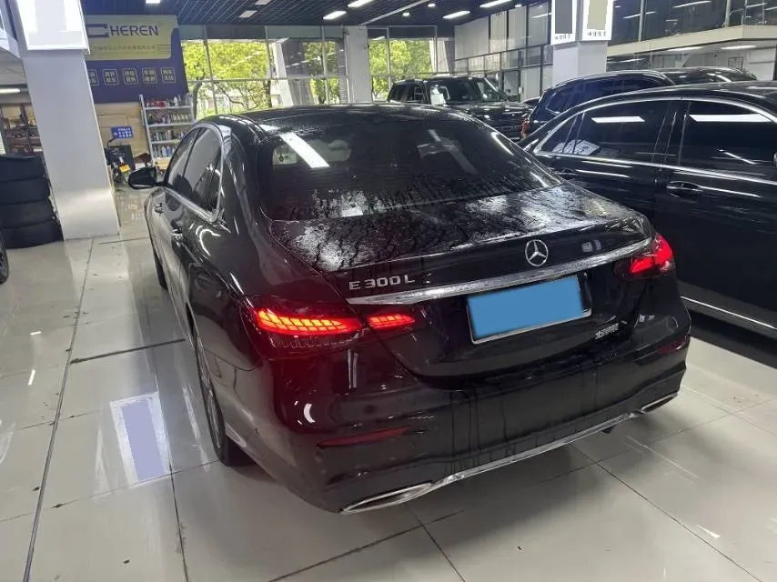 2021 Mercedes-Benz E Class 2.0T 258HP L4 9AT,autocango,china used car exporter,china ev exporter,chinese used car exporter,chinese used ev exporter
