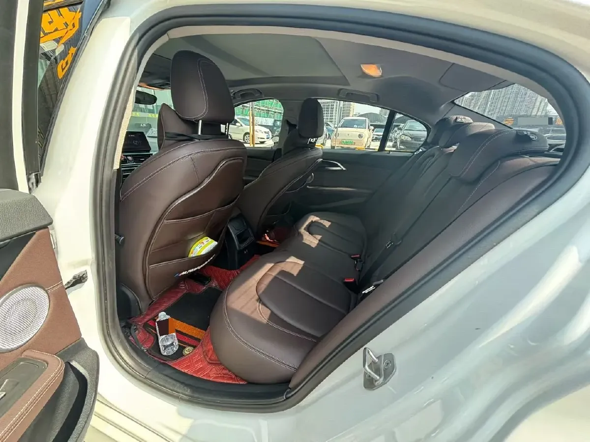 2021 BMW 1 Series 1.5T 140HP L3 7DCT,autocango,china used car exporter,china ev exporter,chinese used car exporter,chinese used ev exporter