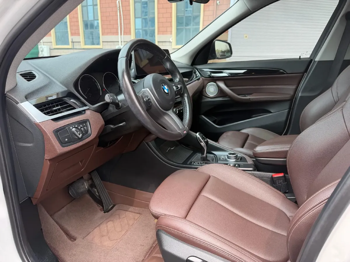 2022 BMW X1 2.0T 192HP L4 7DCT,autocango,china used car exporter,china ev exporter,chinese used car exporter,chinese used ev exporter