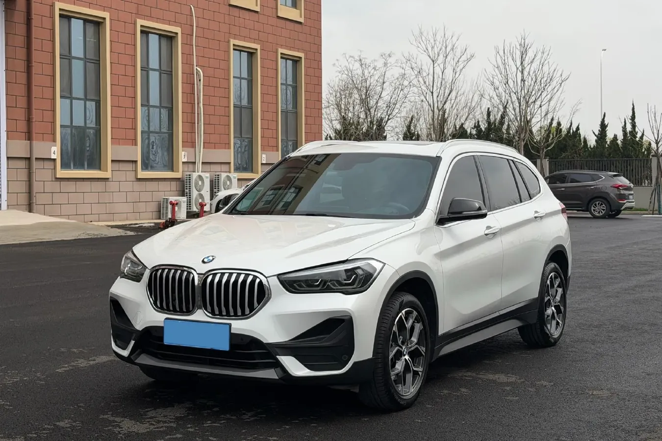 2022 BMW X1 2.0T 192HP L4 7DCT,autocango,china used car exporter,china ev exporter,chinese used car exporter,chinese used ev exporter