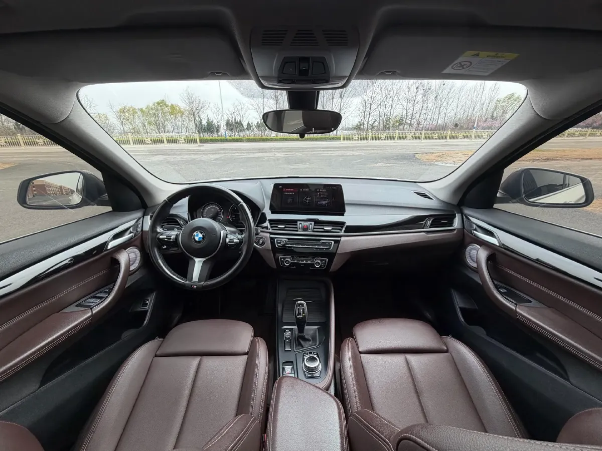 2022 BMW X1 2.0T 192HP L4 7DCT,autocango,china used car exporter,china ev exporter,chinese used car exporter,chinese used ev exporter