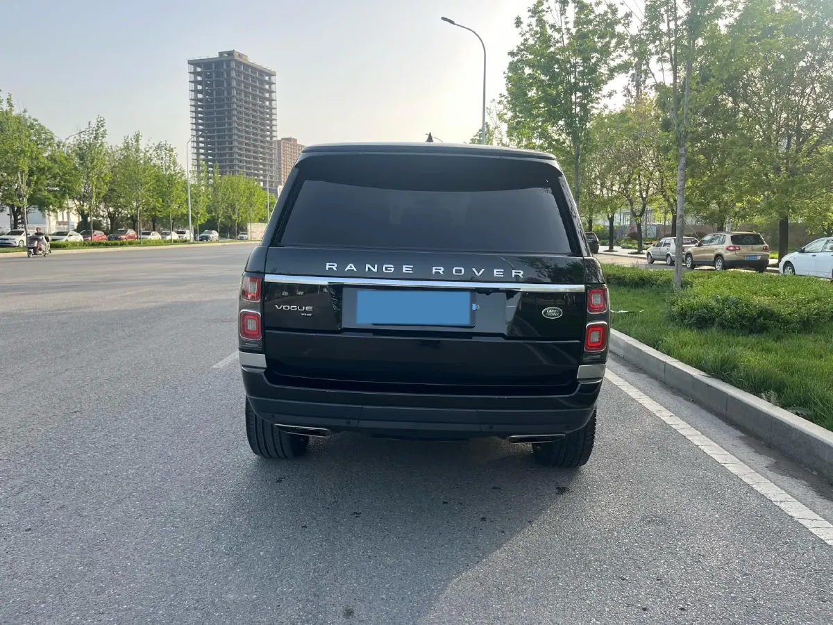 2022 Land Rover Range Rover 3.0T 400HP L6 8AT,autocango,china used car exporter,china ev exporter,chinese used car exporter,chinese used ev exporter