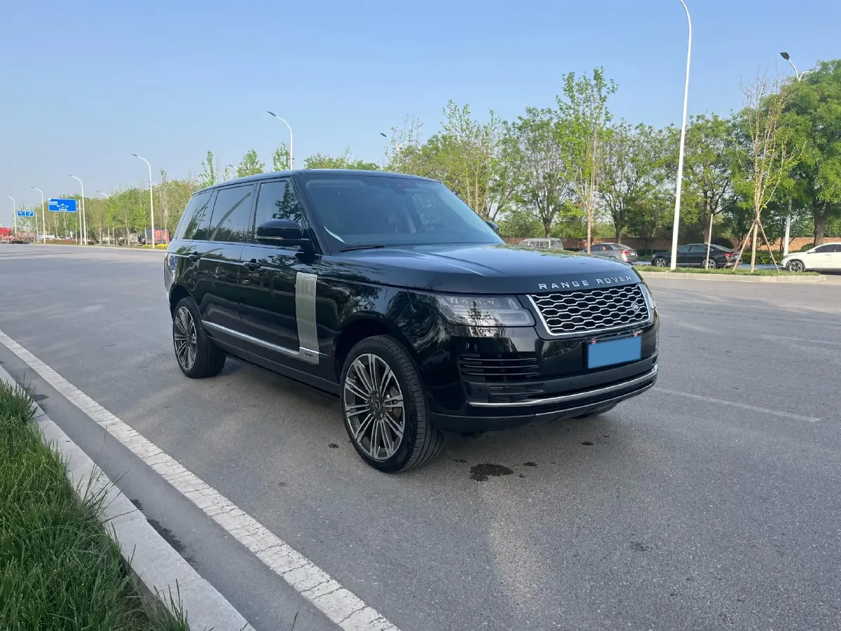 2022 Land Rover Range Rover 3.0T 400HP L6 8AT,autocango,china used car exporter,china ev exporter,chinese used car exporter,chinese used ev exporter