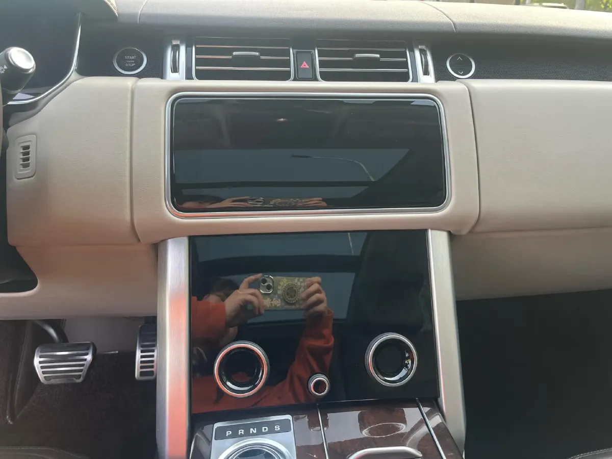 2022 Land Rover Range Rover 3.0T 400HP L6 8AT,autocango,china used car exporter,china ev exporter,chinese used car exporter,chinese used ev exporter