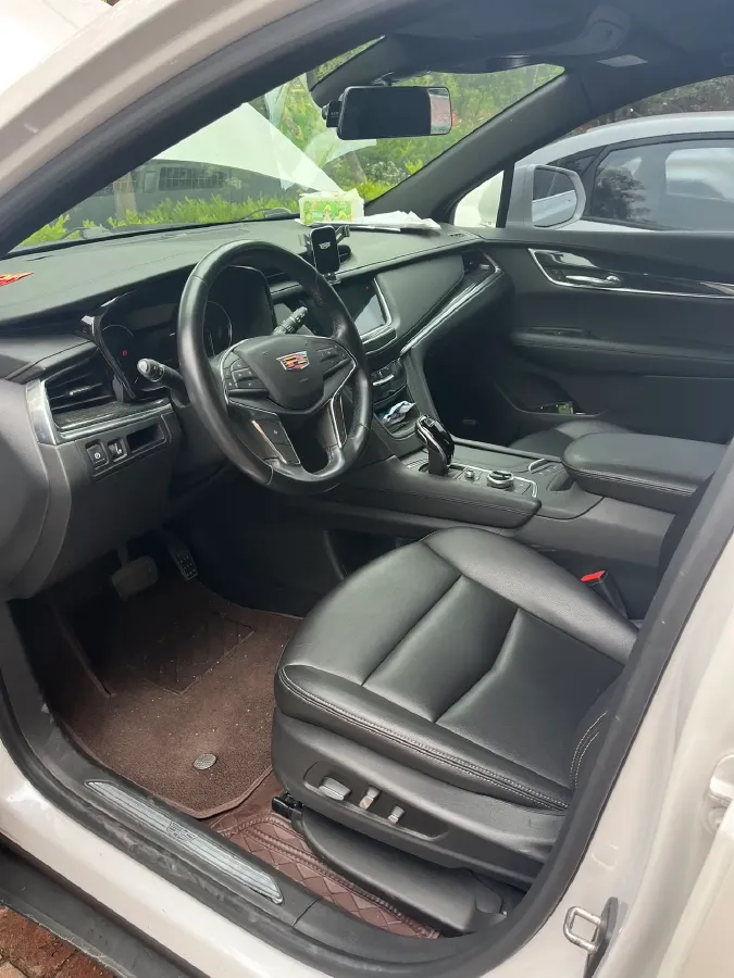 2021 Cadillac XT5 2.0T 237HP L4 9AT,autocango,china used car exporter,china ev exporter,chinese used car exporter,chinese used ev exporter