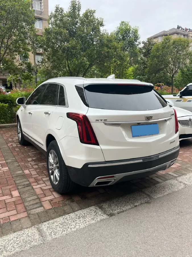 2021 Cadillac XT5 2.0T 237HP L4 9AT,autocango,china used car exporter,china ev exporter,chinese used car exporter,chinese used ev exporter