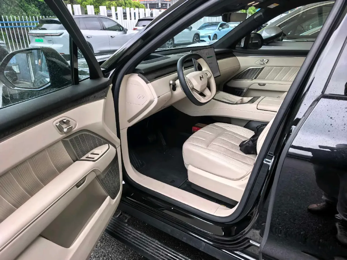 2025 ONVO L90 BEV,autocango,china used car exporter,china ev exporter,chinese used car exporter,chinese used ev exporter