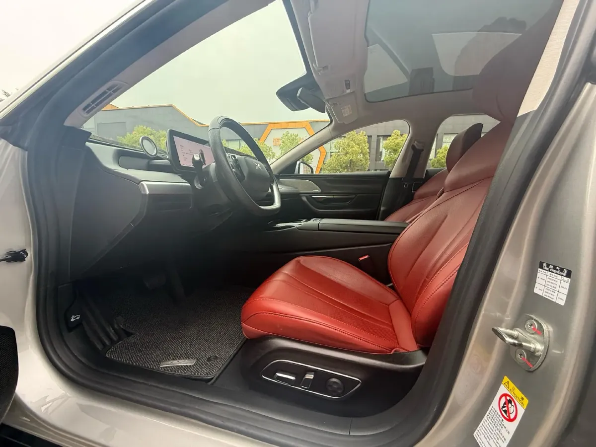 2021 Iveco OuSheng 3.0T 180HP L4 8AT,autocango,china used car exporter,china ev exporter,chinese used car exporter,chinese used ev exporter