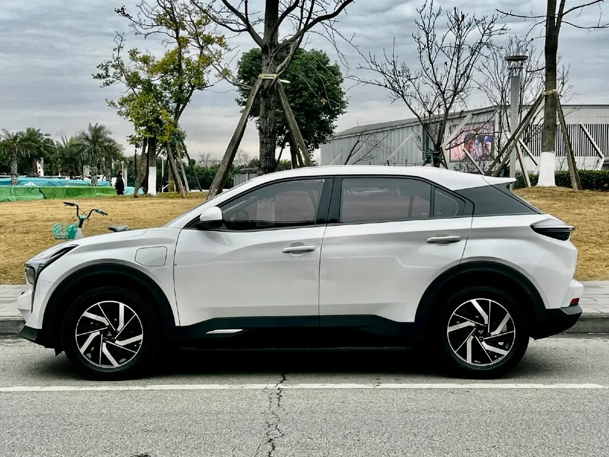 2022 Venucia Grand V 1.5T 190HP L4 7DCT,autocango,china used car exporter,china ev exporter,chinese used car exporter,chinese used ev exporter