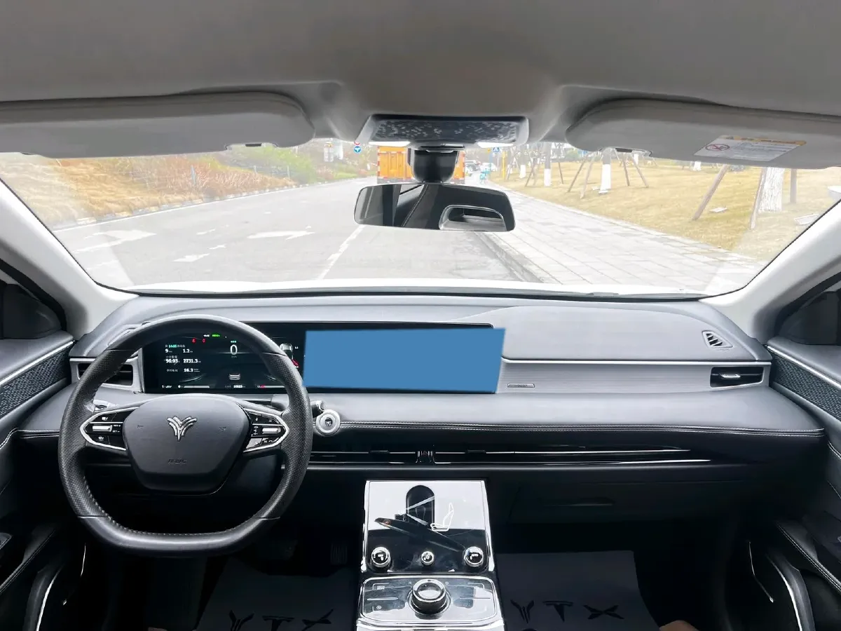 2022 Venucia Grand V 1.5T 190HP L4 7DCT,autocango,china used car exporter,china ev exporter,chinese used car exporter,chinese used ev exporter