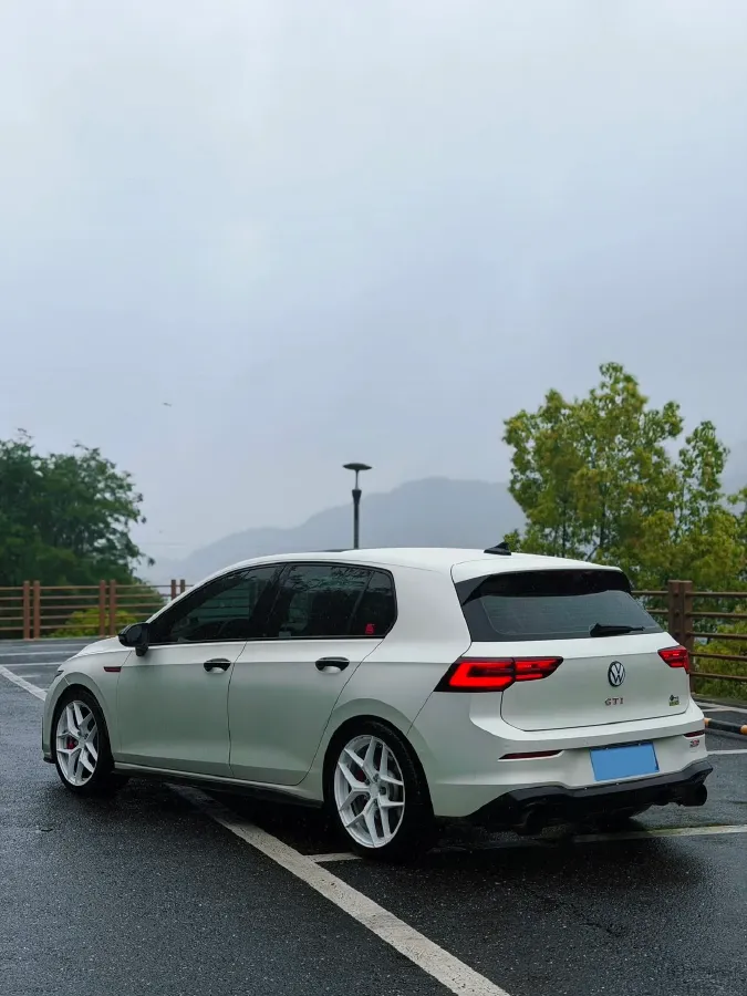 2021 Honda CR-V 1.5T 193HP L4 CVT,autocango,china used car exporter,china ev exporter,chinese used car exporter,chinese used ev exporter