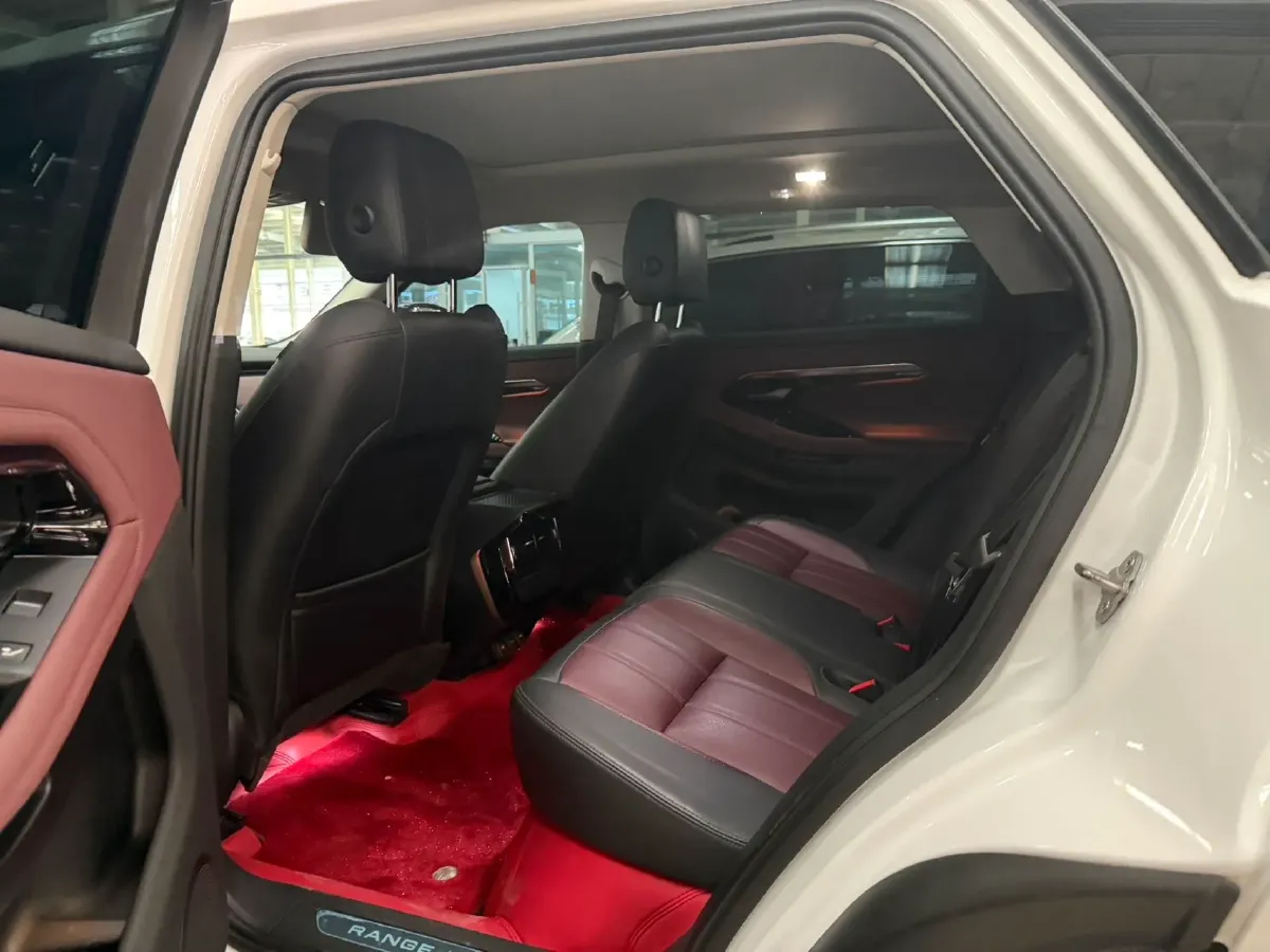 2022 Land Rover Range Rover Evoque 1.5T 200HP L3 8AT PHEV,autocango,china used car exporter,china ev exporter,chinese used car exporter,chinese used ev exporter