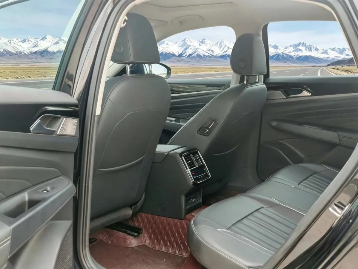 2023 Volkswagen Passat 1.4T 150HP L4 7DCT,autocango,china used car exporter,china ev exporter,chinese used car exporter,chinese used ev exporter