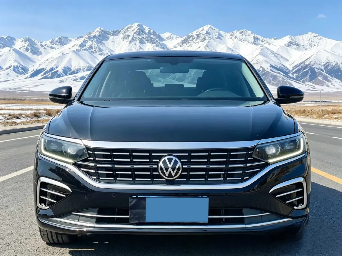 2023 Volkswagen Passat 1.4T 150HP L4 7DCT,autocango,china used car exporter,china ev exporter,chinese used car exporter,chinese used ev exporter