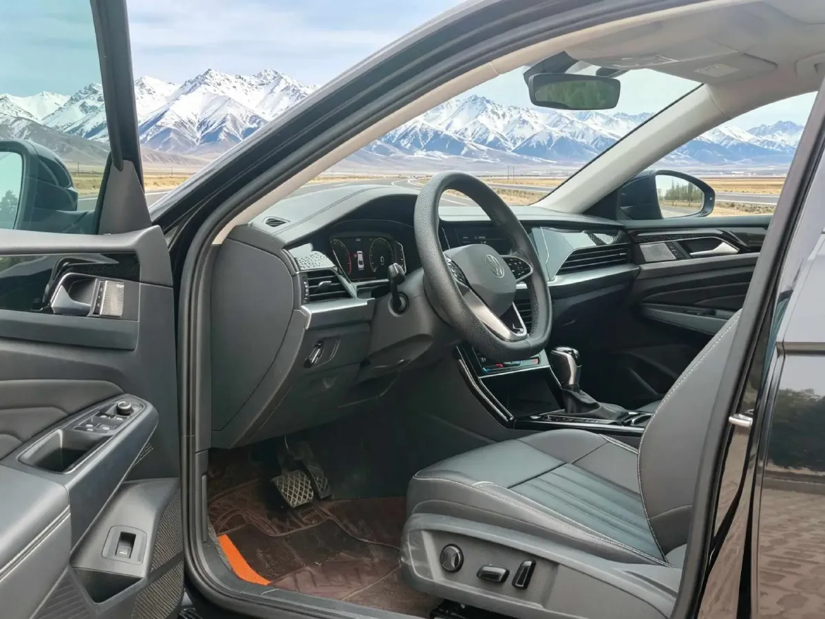 2023 Volkswagen Passat 1.4T 150HP L4 7DCT,autocango,china used car exporter,china ev exporter,chinese used car exporter,chinese used ev exporter