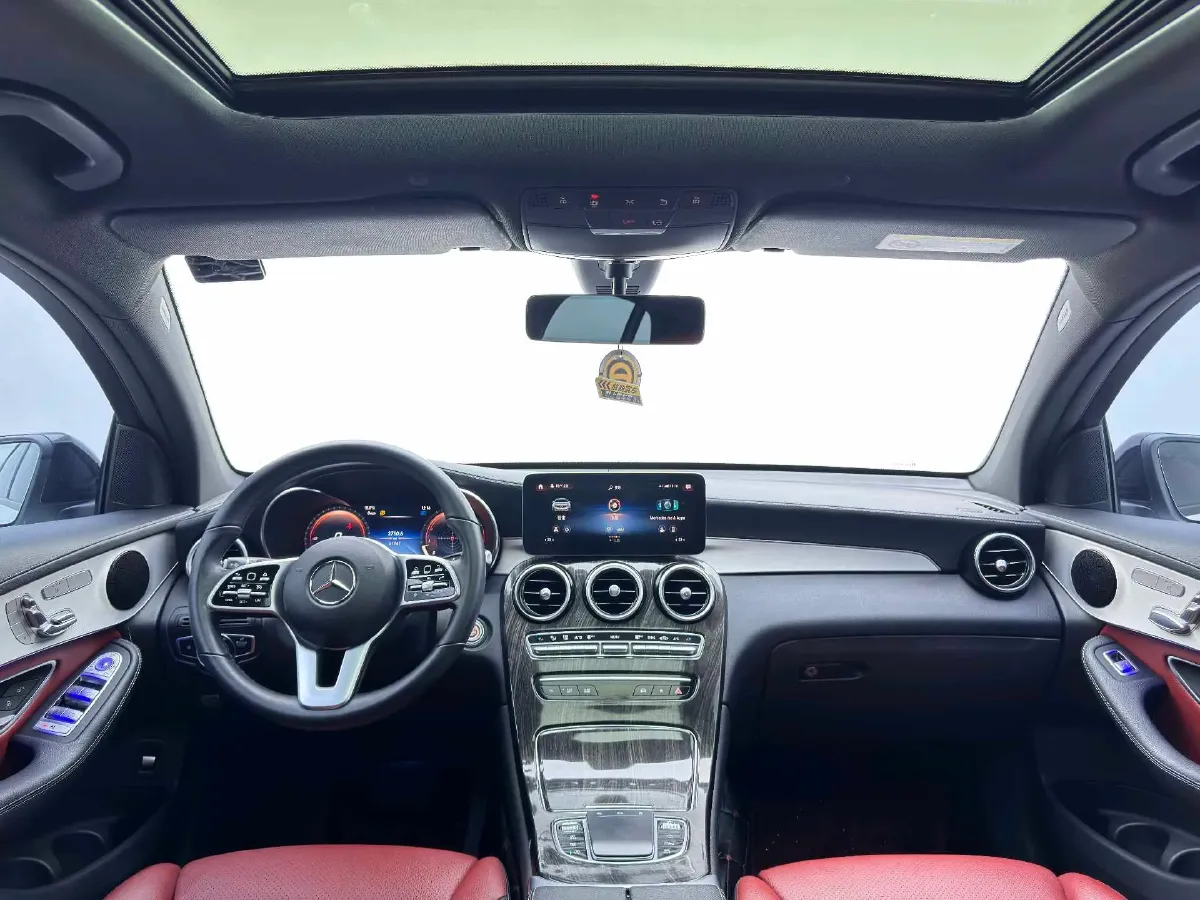 2022 Mercedes-Benz GLC Class 2.0T 197HP L4 9AT,autocango,china used car exporter,china ev exporter,chinese used car exporter,chinese used ev exporter