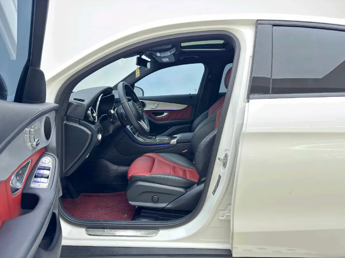 2022 Mercedes-Benz GLC Class 2.0T 197HP L4 9AT,autocango,china used car exporter,china ev exporter,chinese used car exporter,chinese used ev exporter