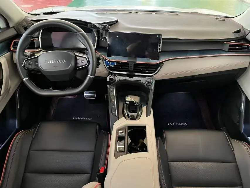 2020 LYNK&CO 06 1.5T 177HP L3 7DCT,autocango,china used car exporter,china ev exporter,chinese used car exporter,chinese used ev exporter