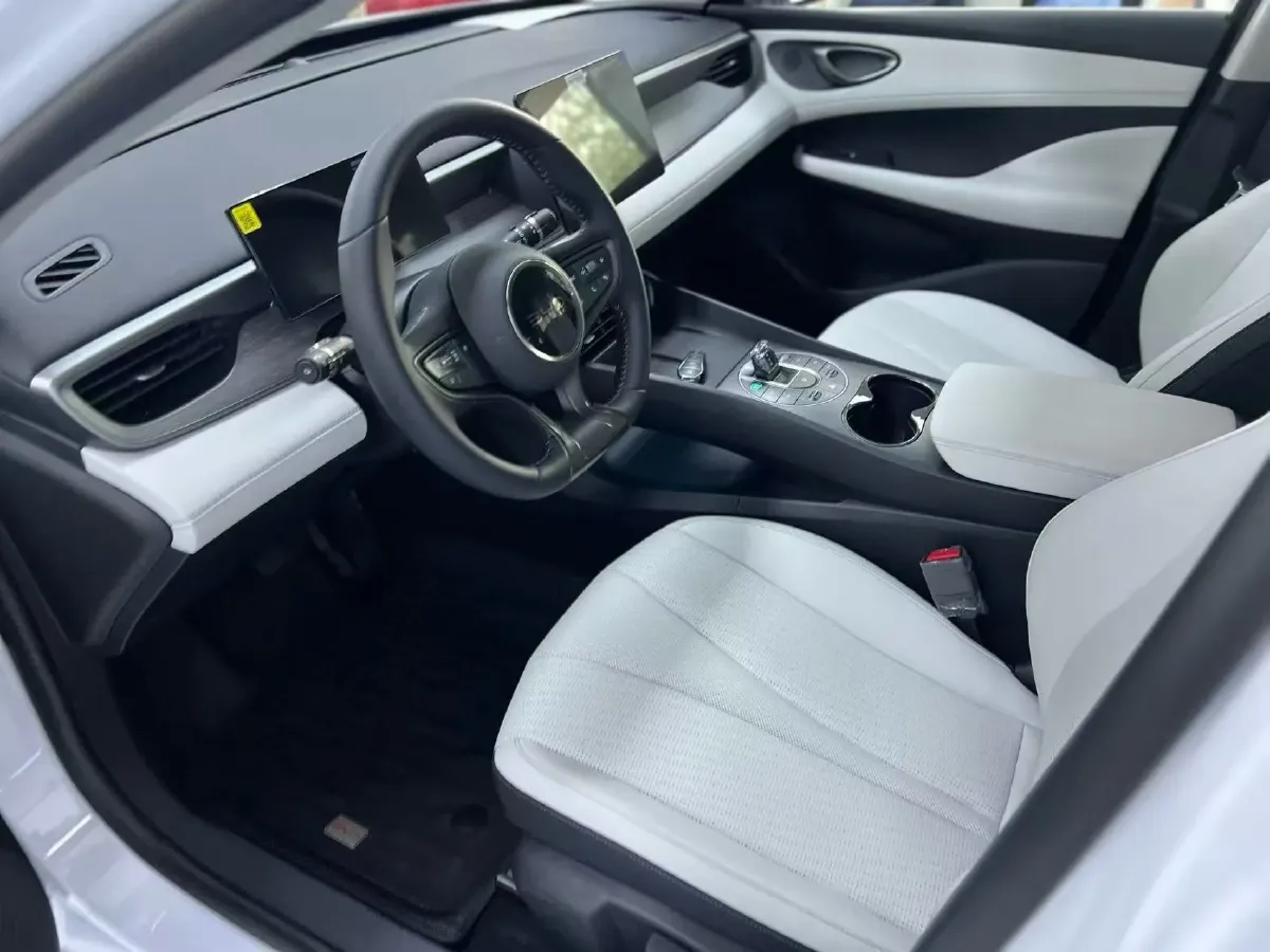 2025 BYD Seal05 DM-i 1.5L 101HP L4 E-CVT PHEV 7.68KWH,autocango,china used car exporter,china ev exporter,chinese used car exporter,chinese used ev exporter