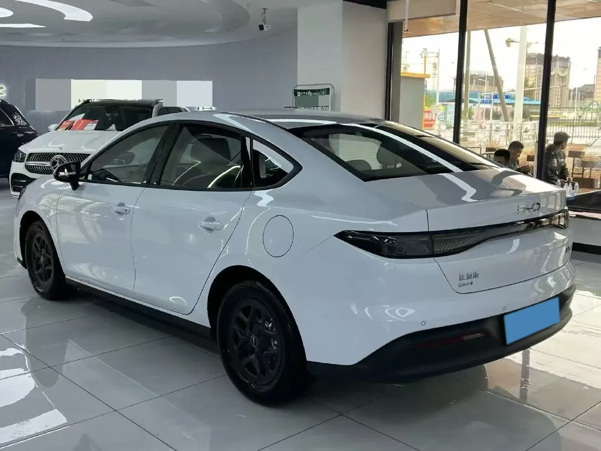2025 BYD Seal05 DM-i 1.5L 101HP L4 E-CVT PHEV 7.68KWH,autocango,china used car exporter,china ev exporter,chinese used car exporter,chinese used ev exporter