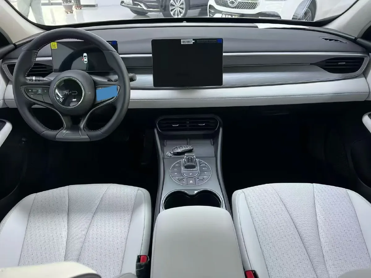 2025 BYD Seal05 DM-i 1.5L 101HP L4 E-CVT PHEV 7.68KWH,autocango,china used car exporter,china ev exporter,chinese used car exporter,chinese used ev exporter