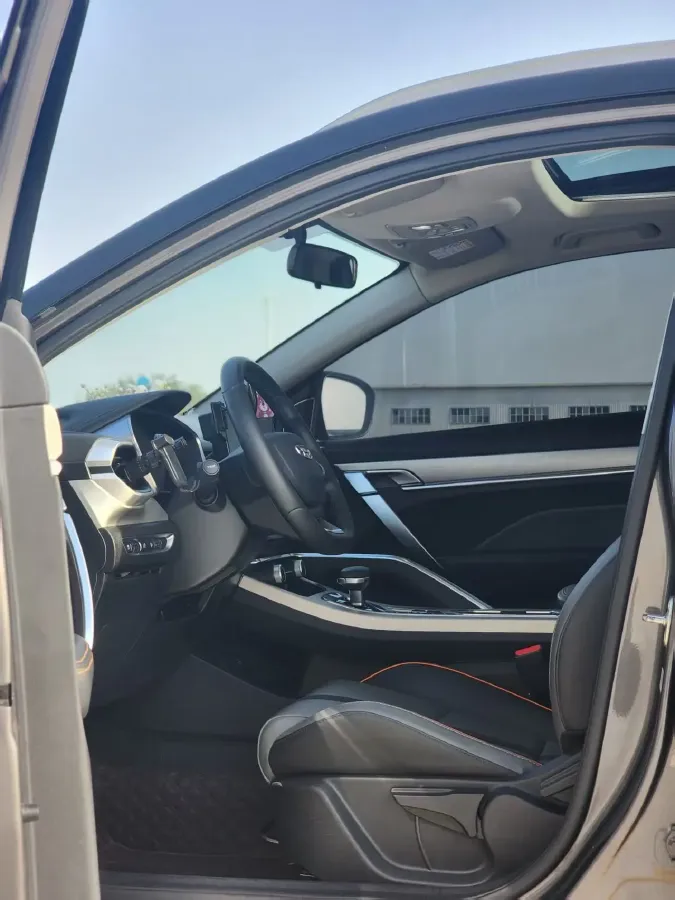 2023 Geely Coolray 1.5T 181HP L4 7DCT,autocango,china used car exporter,china ev exporter,chinese used car exporter,chinese used ev exporter