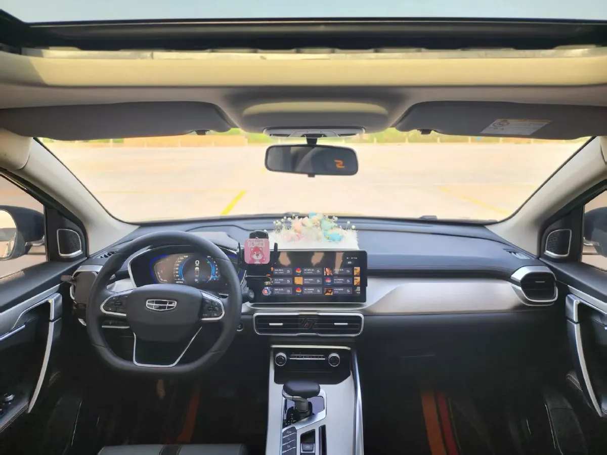 2023 Geely Coolray 1.5T 181HP L4 7DCT,autocango,china used car exporter,china ev exporter,chinese used car exporter,chinese used ev exporter