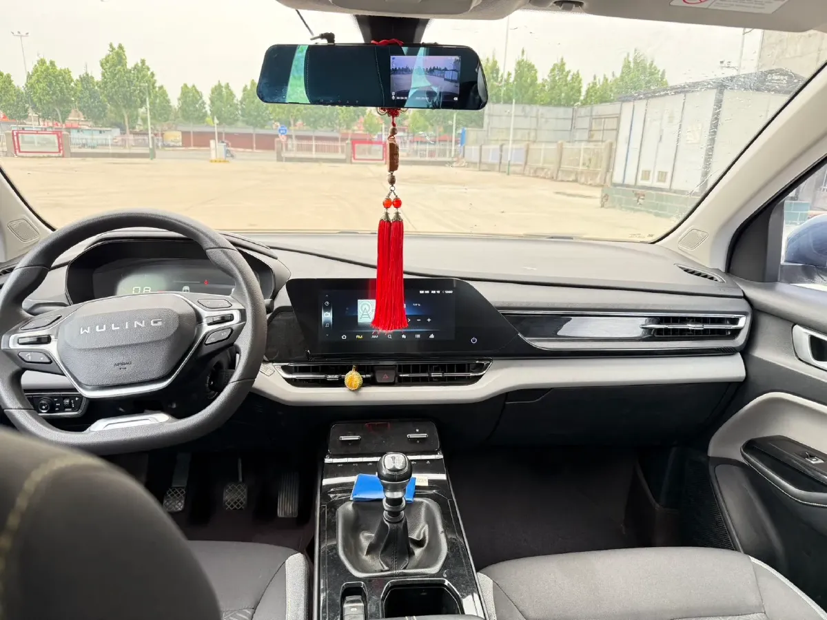 2020 WuLing KaiJie 1.5T 147HP L4 6MT,autocango,china used car exporter,china ev exporter,chinese used car exporter,chinese used ev exporter