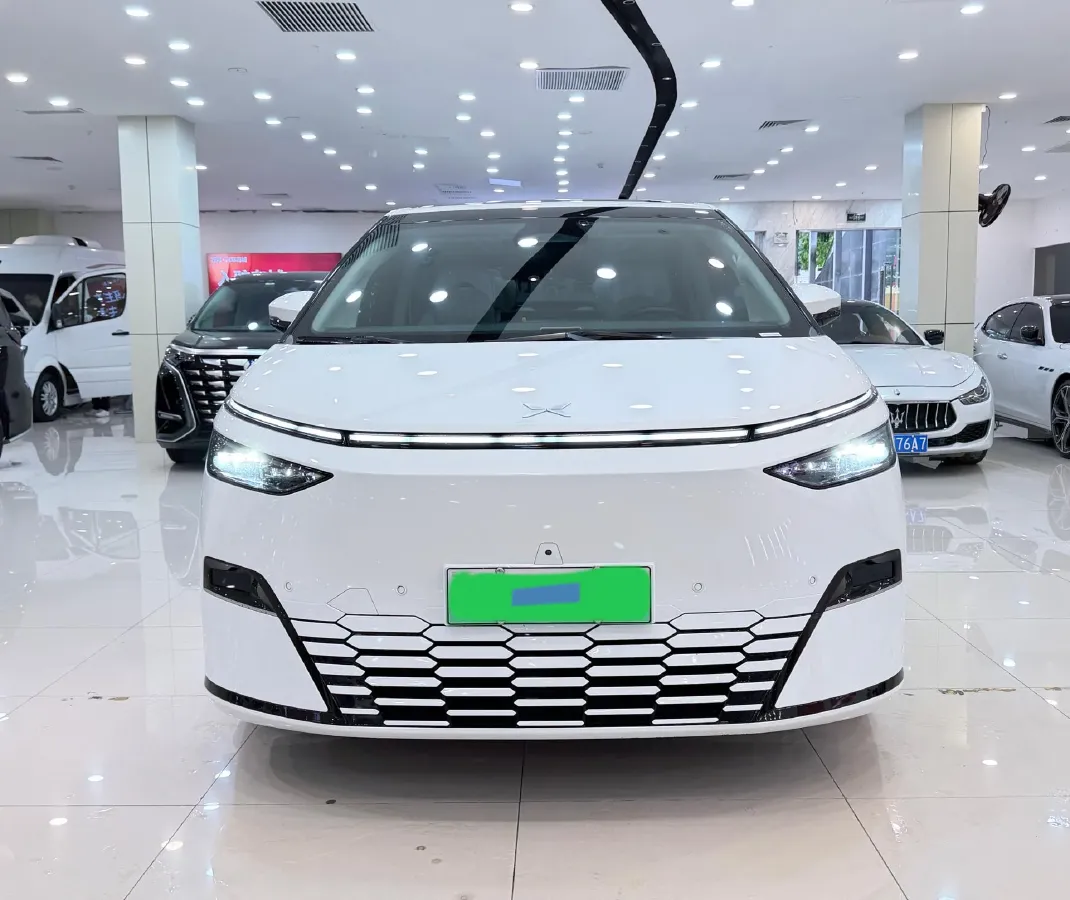 2024 Xpeng X9 BEV 101.5KWH,autocango,china used car exporter,china ev exporter,chinese used car exporter,chinese used ev exporter