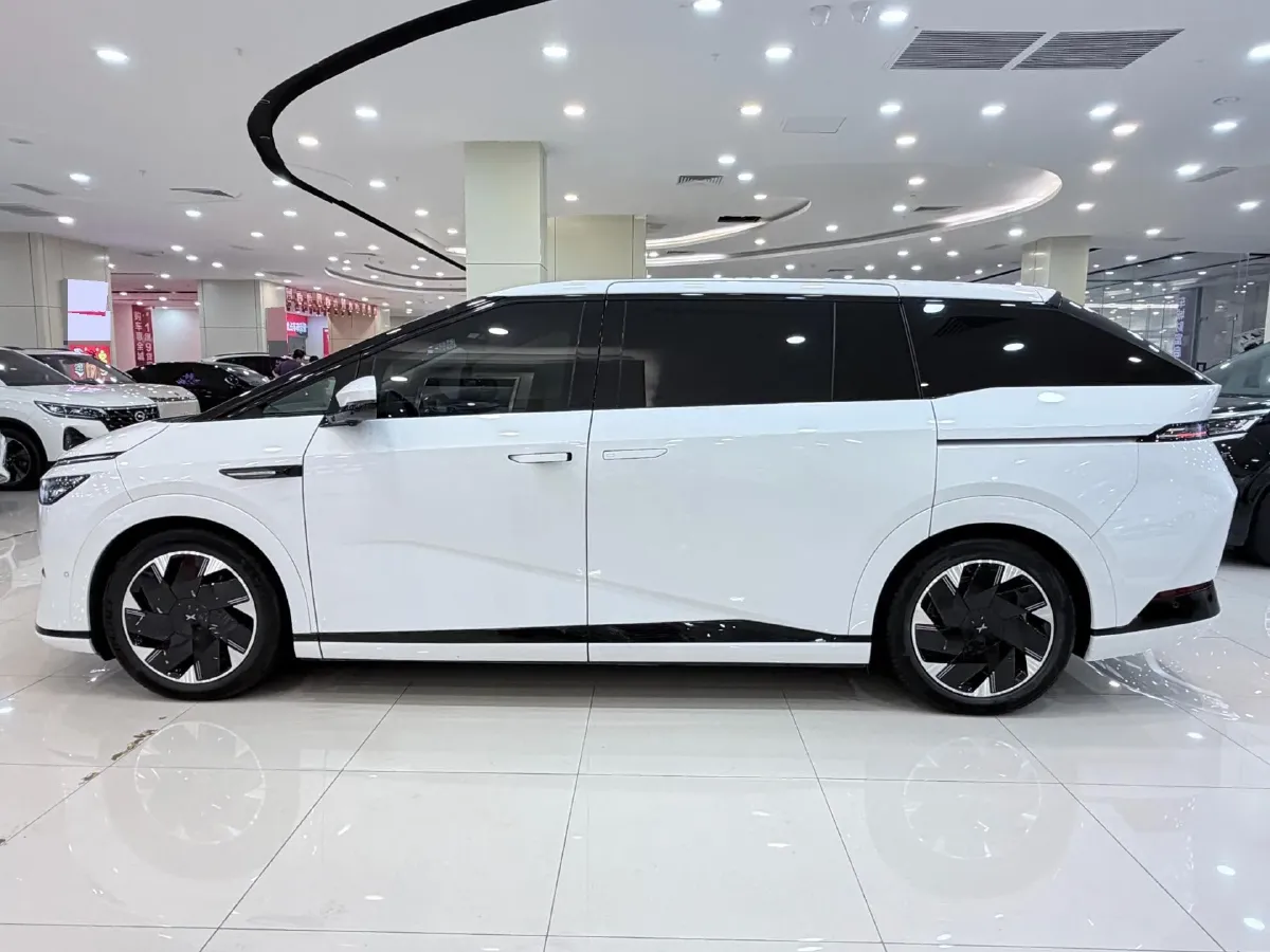 2024 Xpeng X9 BEV 101.5KWH,autocango,china used car exporter,china ev exporter,chinese used car exporter,chinese used ev exporter