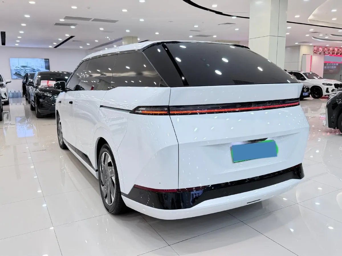 2024 Xpeng X9 BEV 101.5KWH,autocango,china used car exporter,china ev exporter,chinese used car exporter,chinese used ev exporter