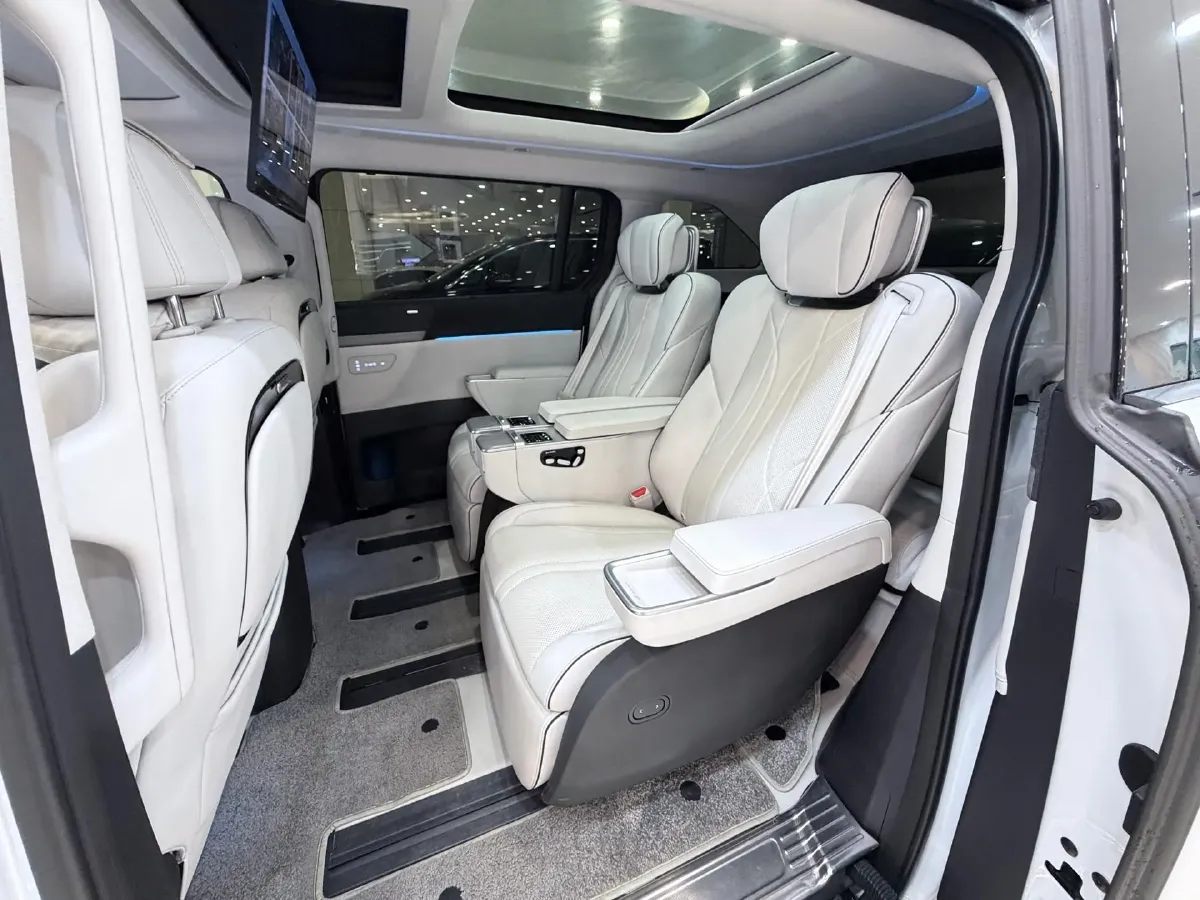 2024 Xpeng X9 BEV 101.5KWH,autocango,china used car exporter,china ev exporter,chinese used car exporter,chinese used ev exporter