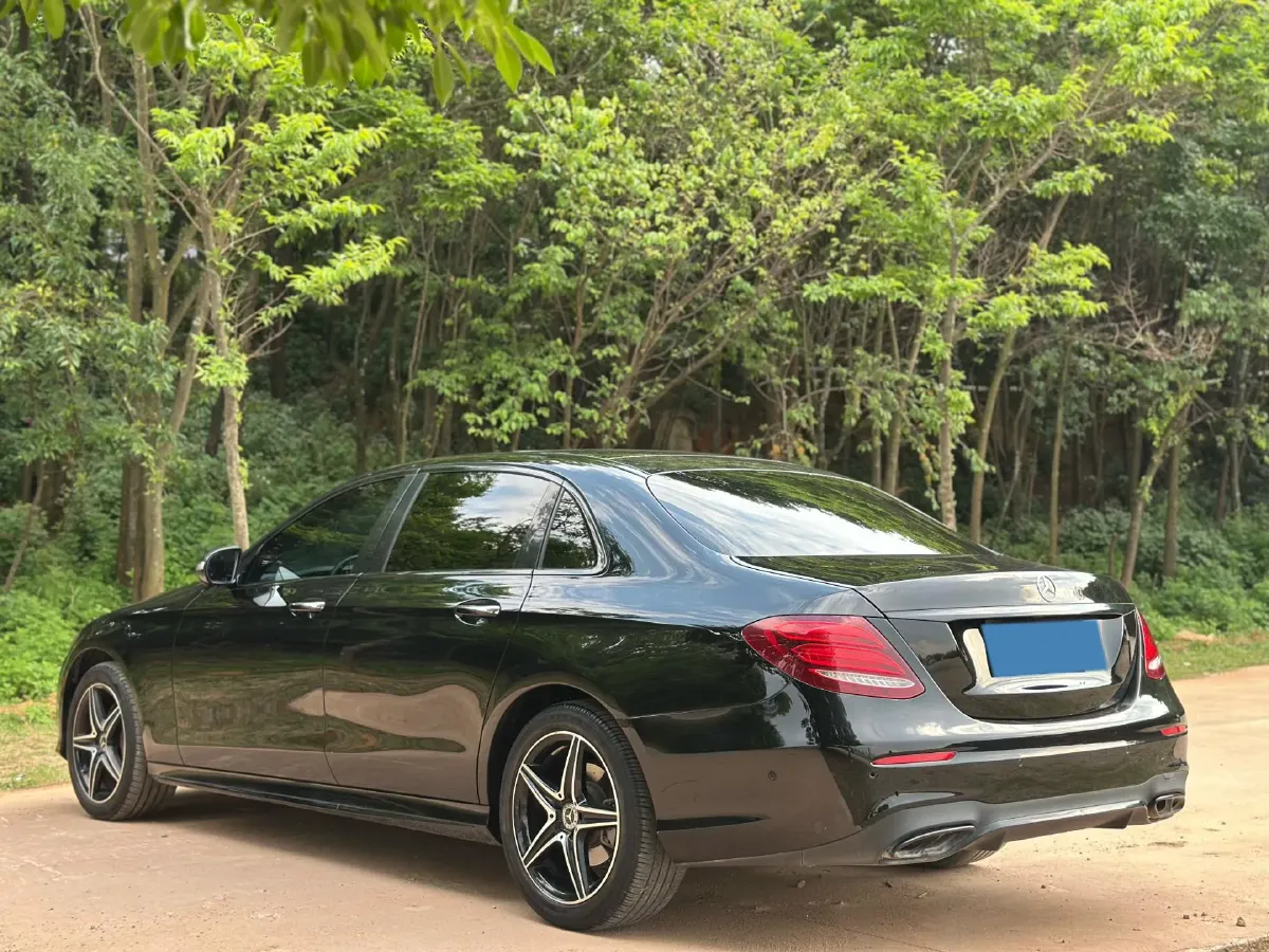 2020 Mercedes-Benz E Class 2.0T 258HP L4 9AT,autocango,china used car exporter,china ev exporter,chinese used car exporter,chinese used ev exporter
