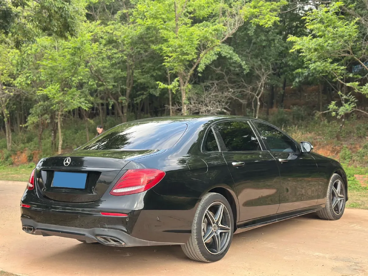 2020 Mercedes-Benz E Class 2.0T 258HP L4 9AT,autocango,china used car exporter,china ev exporter,chinese used car exporter,chinese used ev exporter