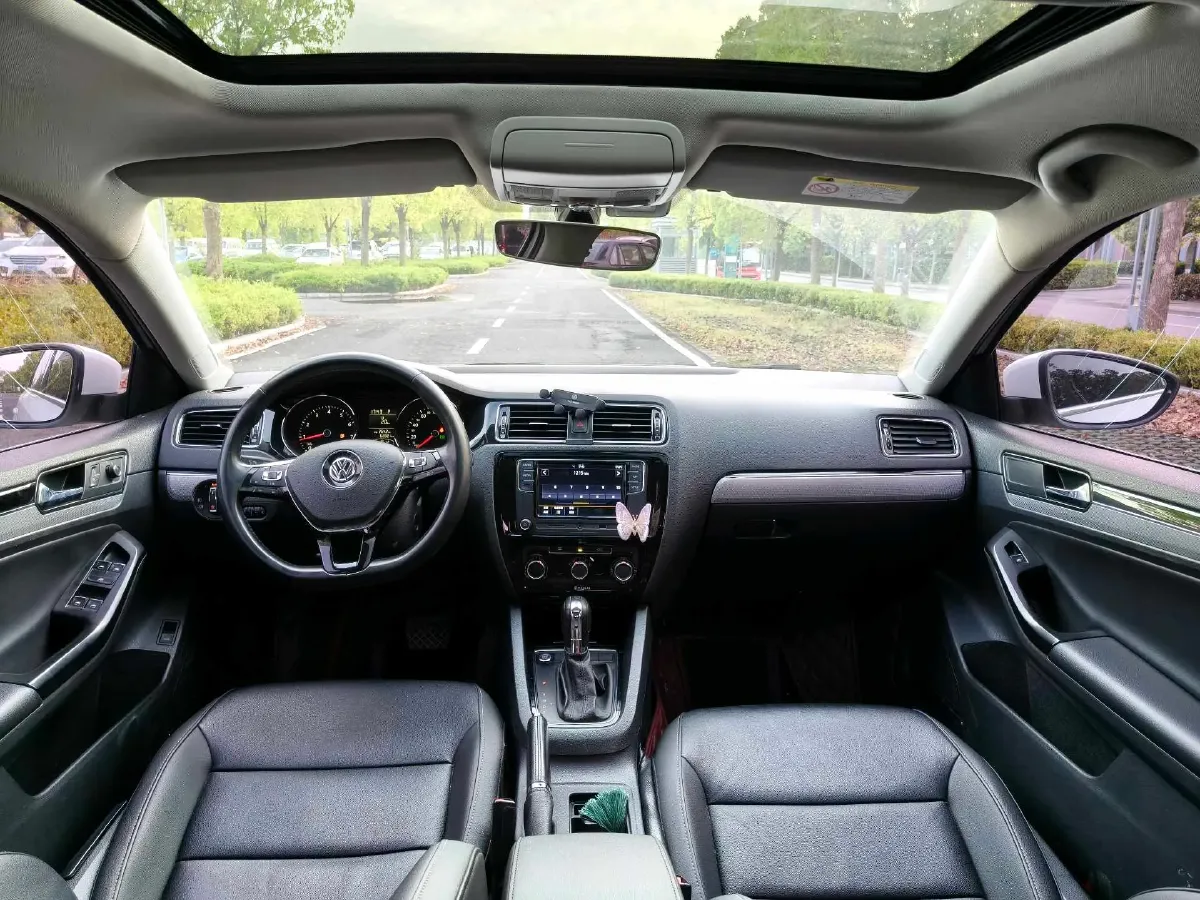 2018 Volkswagen Sagitar 1.2T 110HP L4 7DCT,autocango,china used car exporter,china ev exporter,chinese used car exporter,chinese used ev exporter