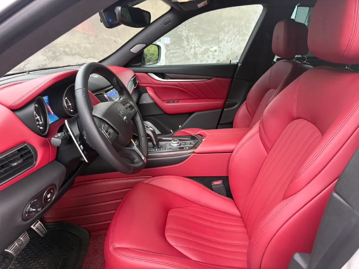 2019 Maserati Levante 3.0T 350HP V6 8AT,autocango,china used car exporter,china ev exporter,chinese used car exporter,chinese used ev exporter