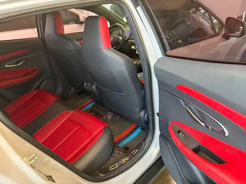 2020 ChangAn UNI-T 1.5T 180HP L4 7DCT,autocango,china used car exporter,china ev exporter,chinese used car exporter,chinese used ev exporter