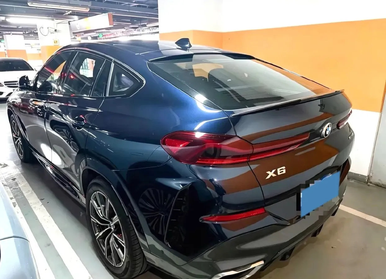 2021 BMW X6 2.0T 265HP L4 8AT,autocango,china used car exporter,china ev exporter,chinese used car exporter,chinese used ev exporter
